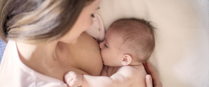 Een veilige hechting tussen mama en baby: stap per stap