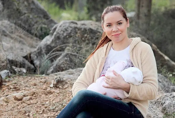 Borstvoeding-geven-in-het-openbaar - lansinoh-nl